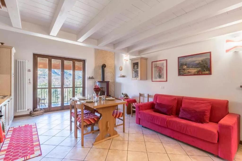 Ferrara di Monte Baldo Casa Vacanze Rosalba מראה חיצוני תמונה