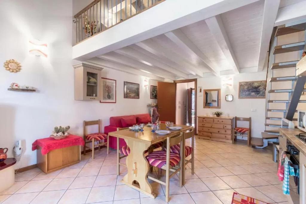 Ferrara di Monte Baldo Casa Vacanze Rosalba מראה חיצוני תמונה