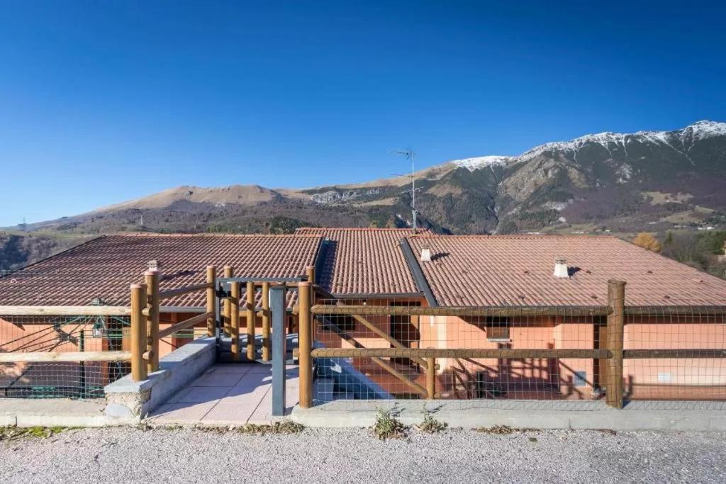 Ferrara di Monte Baldo Casa Vacanze Rosalba מראה חיצוני תמונה